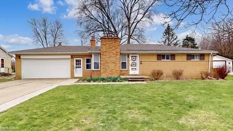 25758 Brumar, Chesterfield, MI 48051