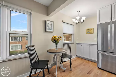 Kitchen - 17560 Mack # 18, Grosse Pointe, MI 48230 photo 3 of 4