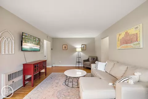 Living - 17560 Mack # 18, Grosse Pointe, MI 48230 photo 2 of 4