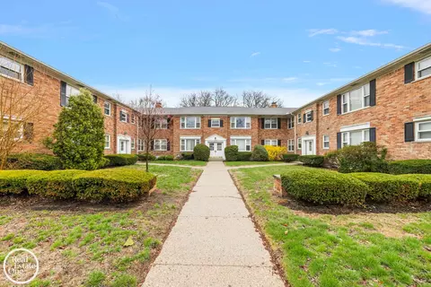 Exterior - 17560 Mack # 18, Grosse Pointe, MI 48230 photo 3 of 3