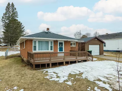1319 N N Riv, Iron River, MI 49935