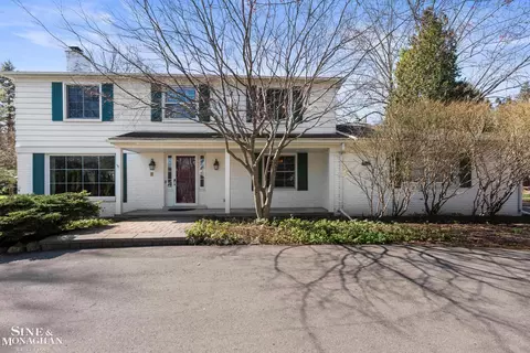 4663 Hedgewood, Bloomfield Hills, MI 48301
