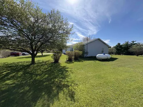Exterior - 4235 Buzzell, Gladwin, MI 48624 photo 3 of 7
