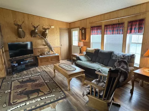 Living - 4235 Buzzell, Gladwin, MI 48624 photo 2 of 3