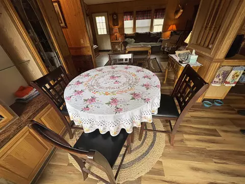 Dining - 4235 Buzzell, Gladwin, MI 48624 photo 1 of 1