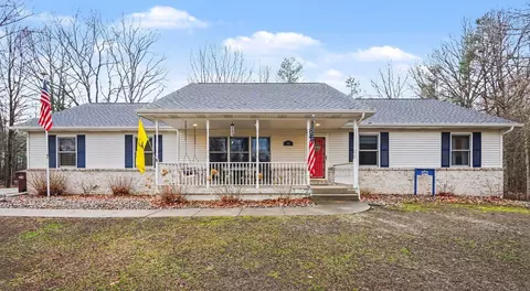 493 S Heathers, Midland, MI 48640