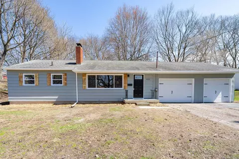 839 N East, Jackson, MI 49202