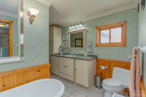 Bath - 512 E 1st, Caspian, MI 49915 photo 1 of 4