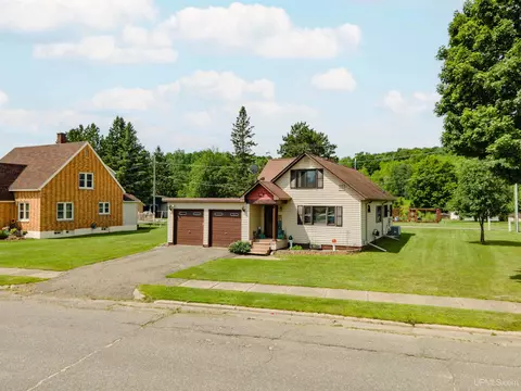 Exterior - 512 E 1st, Caspian, MI 49915 photo 2 of 11