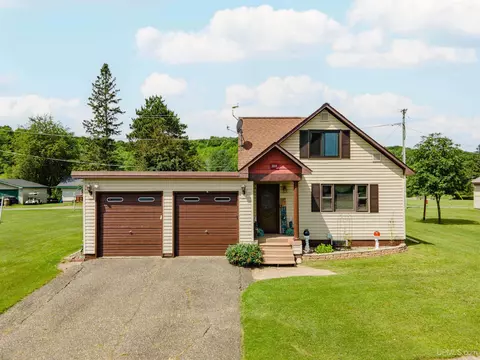 Exterior - 512 E 1st, Caspian, MI 49915 photo 4 of 11