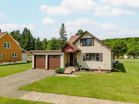 Exterior - 512 E 1st, Caspian, MI 49915 photo 5 of 11