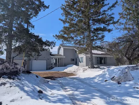 10961 Riikonen, Mass City, MI 49948