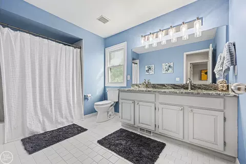 Bath - 17048 Anthony, Macomb, MI 48044 photo 2 of 4
