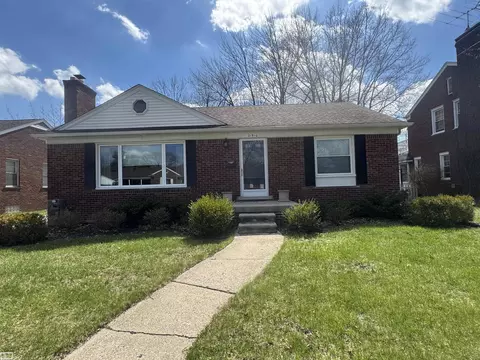 21910 Englehardt, Saint Clair Shores, MI 48080