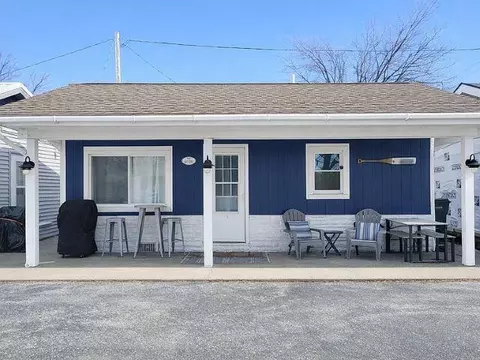 602 W Houghton Lk, Prudenville, MI 48651