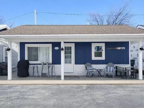 602 W Houghton Lk, Prudenville, MI 48651