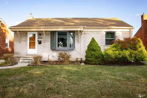 15649 Churchill, Southgate, MI 48195