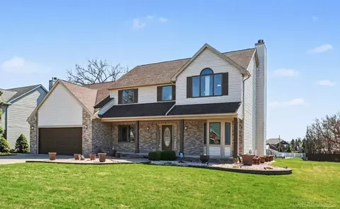 56 Evaline Dr, Troy, MI 48085