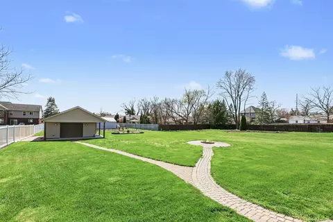 Exterior - 56 Evaline Dr, Troy, MI 48085 photo 8 of 10