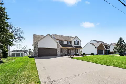 Exterior - 56 Evaline Dr, Troy, MI 48085 photo 4 of 10