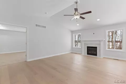Living - 803 War Bonnet, Tecumseh, MI 49286 photo 3 of 4