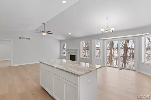 Living - 803 War Bonnet, Tecumseh, MI 49286 photo 4 of 4