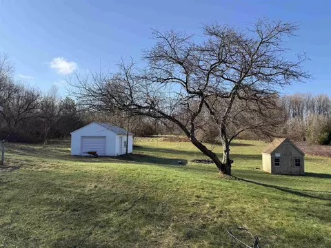 Exterior - 5412 E Stanley, Flint, MI 48506 photo 5 of 9