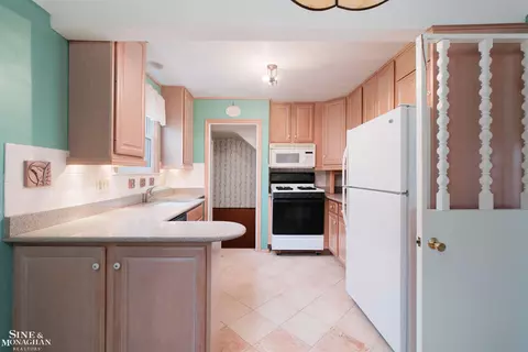 Kitchen - 23131 David, Eastpointe, MI 48021 photo 2 of 4