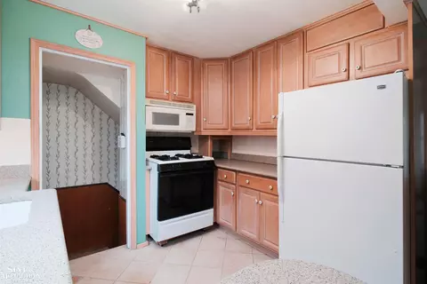 Kitchen - 23131 David, Eastpointe, MI 48021 photo 3 of 4