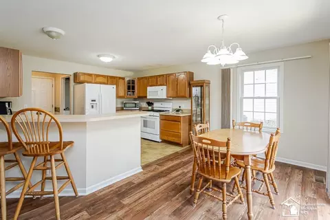 Kitchen - 1897 Allan, Adrian, MI 49221 photo 1 of 4