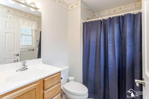 Bath - 1897 Allan, Adrian, MI 49221 photo 1 of 3