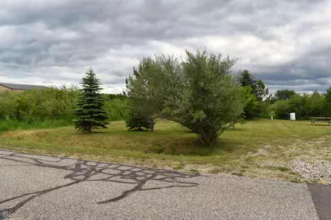 1751 Highlanders, Gladwin, MI 48624 photo 2