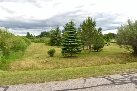 1751 Highlanders, Gladwin, MI 48624 photo 7