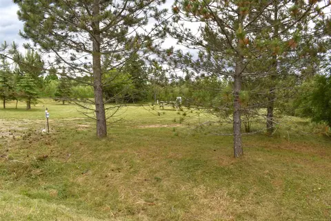 1751 Highlanders, Gladwin, MI 48624 photo 12