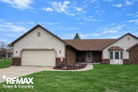 6112 Oak Crk, Swartz Creek, MI 48473