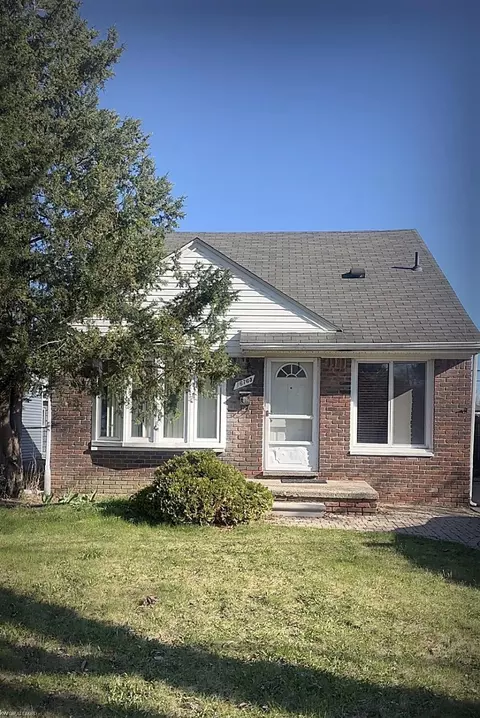 16765 Stricker, Eastpointe, MI 48021