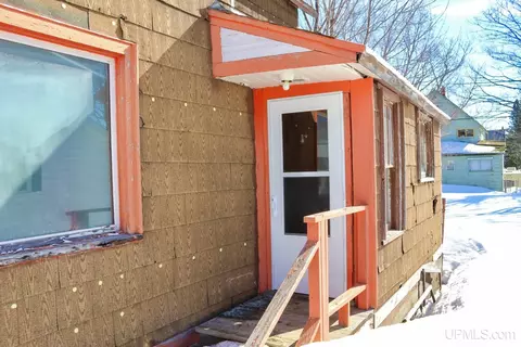 Exterior - 312 Mohawk, Copper City, MI 49917 photo 3 of 5