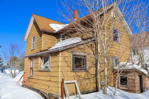 Exterior - 312 Mohawk, Copper City, MI 49917 photo 2 of 5