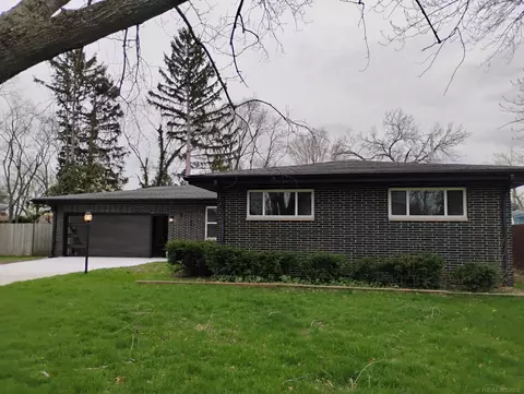 380 Eloise, Benton Harbor, MI 49022