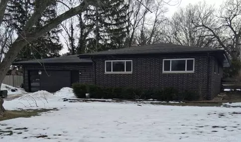 380 Eloise, Benton Harbor, MI 49022