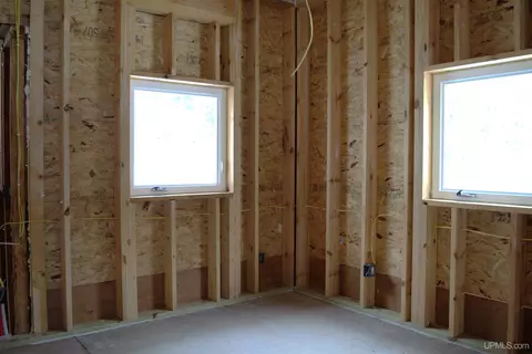Bedroom - 14098 Bayview, L'anse, MI 49946 photo 3 of 6