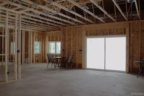 Living - 14098 Bayview, L'anse, MI 49946 photo 1 of 1