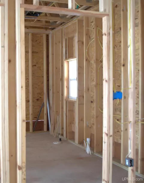 Entry Way - 14098 Bayview, L'anse, MI 49946 photo 3 of 7