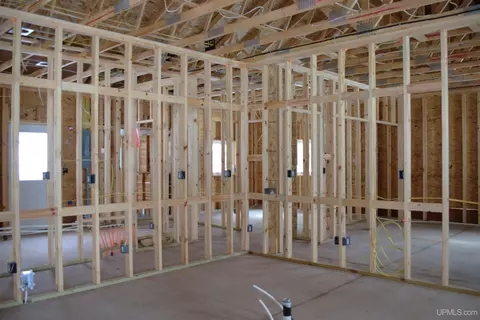 Entry Way - 14098 Bayview, L'anse, MI 49946 photo 1 of 7