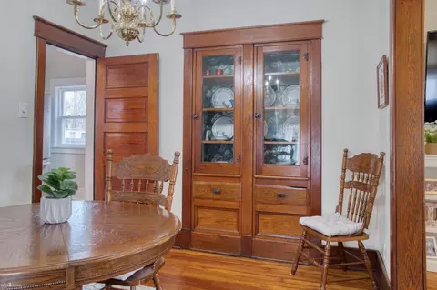 Dining - 309 E Williams, Owosso, MI 48867 photo 2 of 2