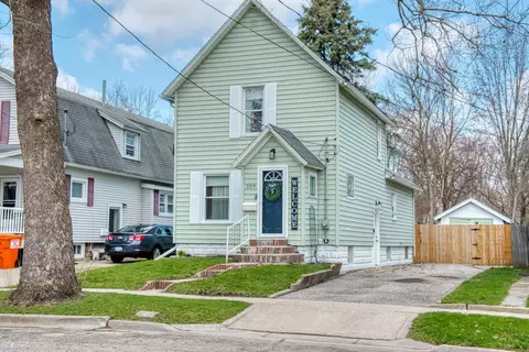 309 E Williams, Owosso, MI 48867