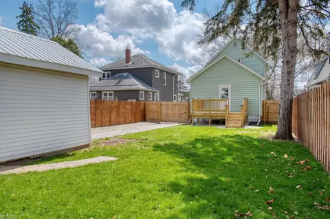 Exterior - 309 E Williams, Owosso, MI 48867 photo 4 of 5