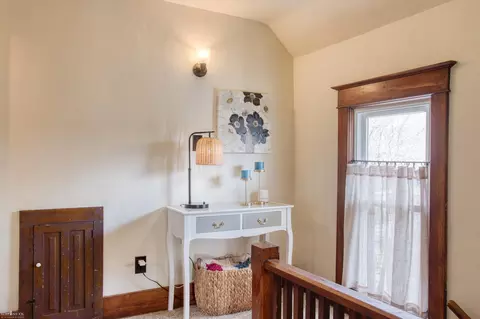 Entry Way - 309 E Williams, Owosso, MI 48867 photo 4 of 4