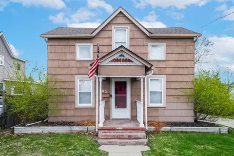 302 Ellen, Fenton, MI 48430