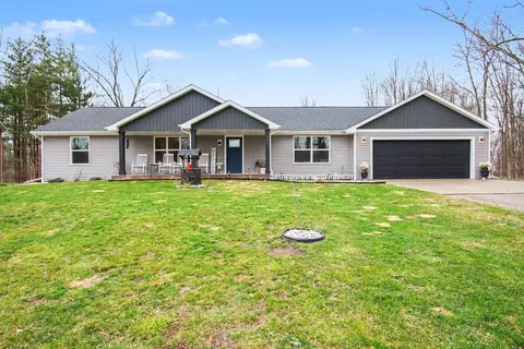 1641 Kaiser Tower, Pinconning, MI 48650